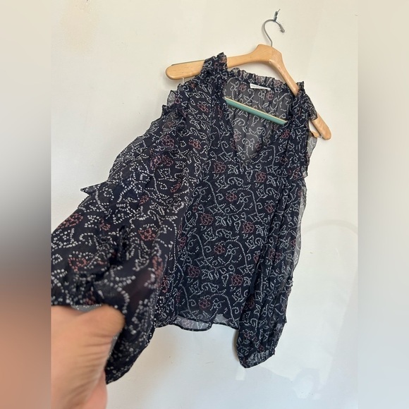 ULLA JOHNSON 100% Silk Long keyhole Sleeve V-Neck Top Blouse lightweight Size 4 - Picture 4 of 10